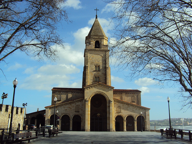 Parroquia Mayor de San Pedro Apóstol (02)