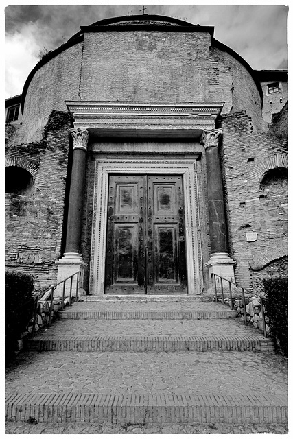 Rome Honeymoon Fuji XE-1 Palatine Hill 25 Temple of Romulus mono