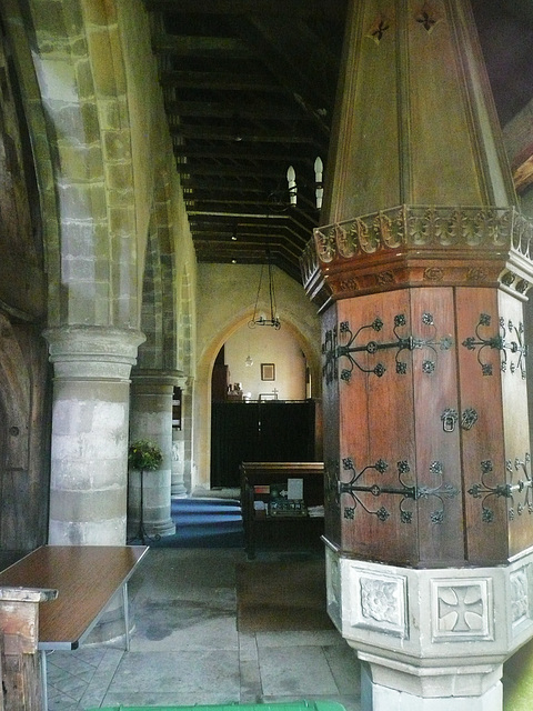 mountnessing church font