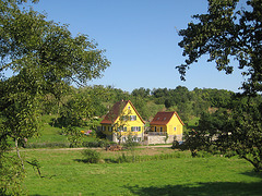 Das "Haus in der Grube" von Süden