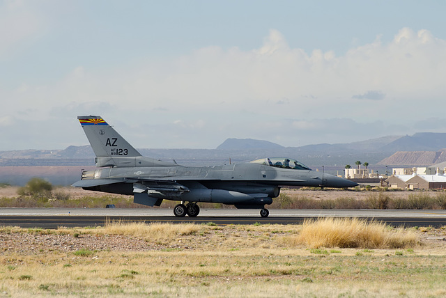 General Dynamics F-16C 89-2123