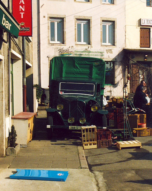 Citroën truck Type 23 on active duty