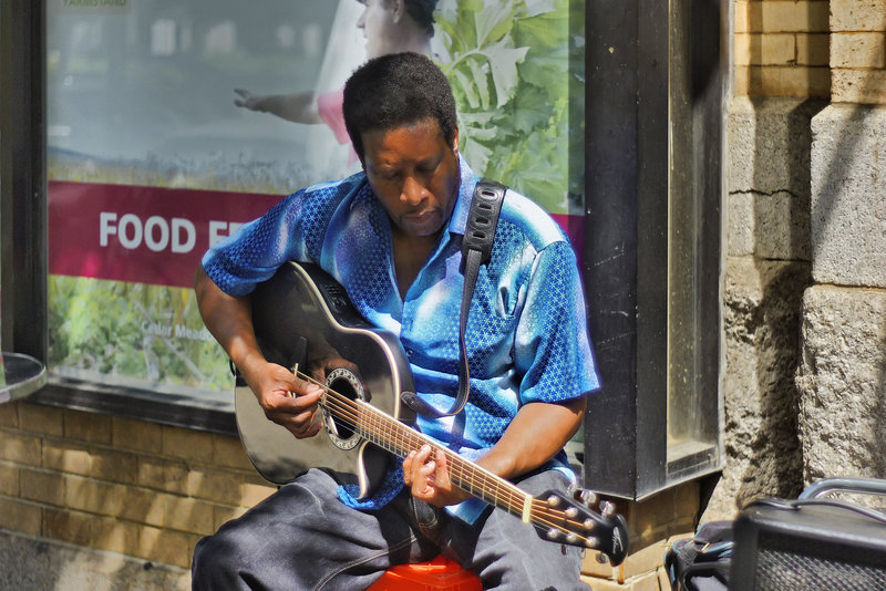 Blues Singer – Outside the Reading Terminal Market, Philadelphia, Pennsylvania