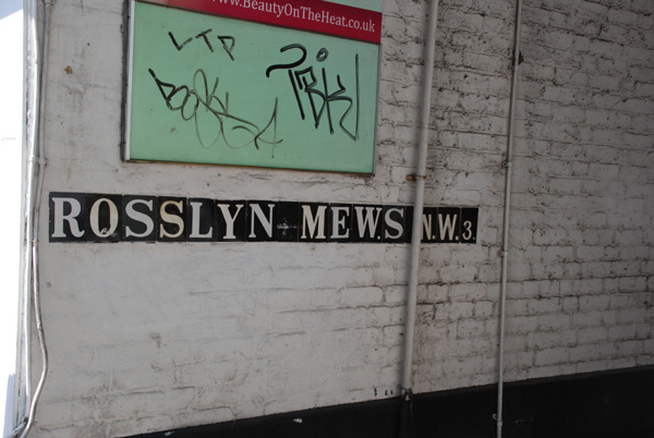 Rosslyn Mews NW3