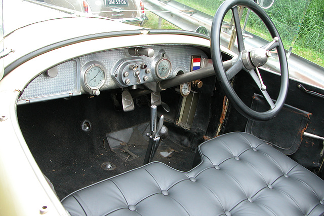 National Oldtimer Day in Holland: 1921 Spijker C4 dashboard