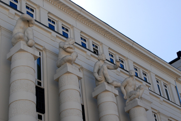 Statue-topped pillars