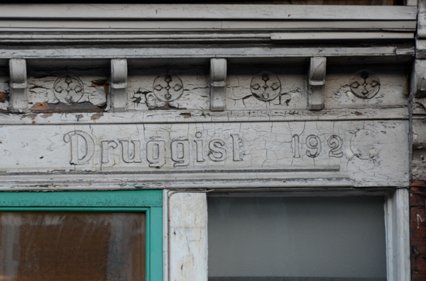 Druggist 192