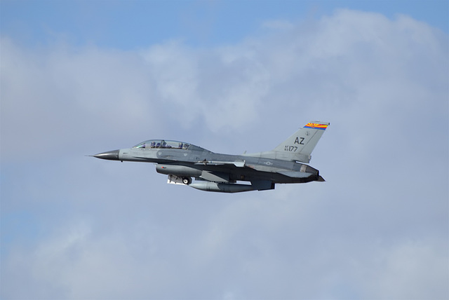 General Dynamics F-16D 83-1177