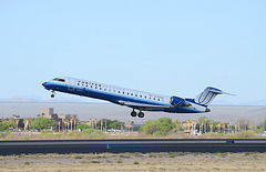 United Airlines Canadair CL-600 N783SK