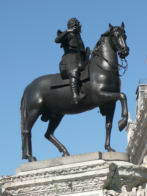 statue of charles 1, trafalgar square, london