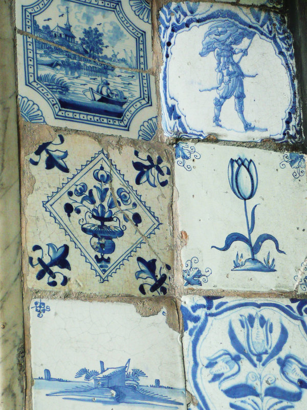 rainham hall tiles