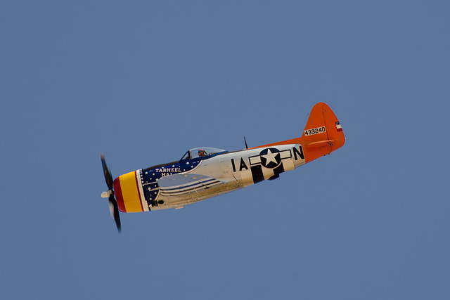 Heritage Flight Conference 2012 - Republic P-47D Thunderbolt "Tarheel Hal"