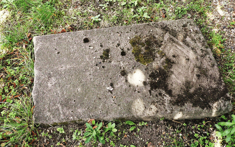 rainham church c13 coffin lid