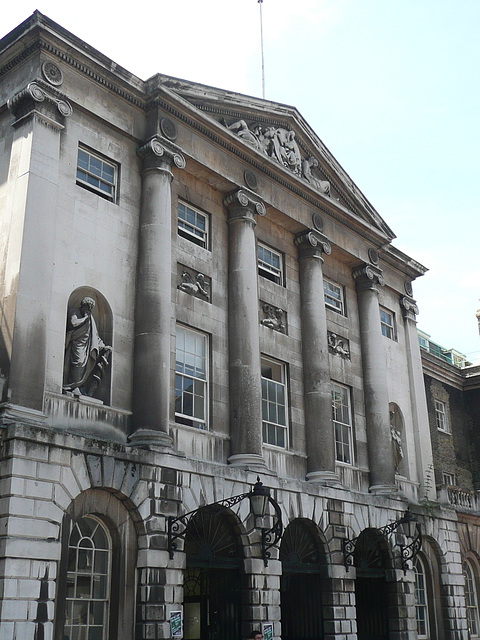 guy's hospital , southwark, london