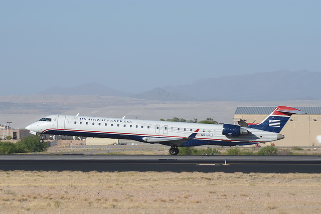 U.S. Airways Canadair CL-600 N913FJ