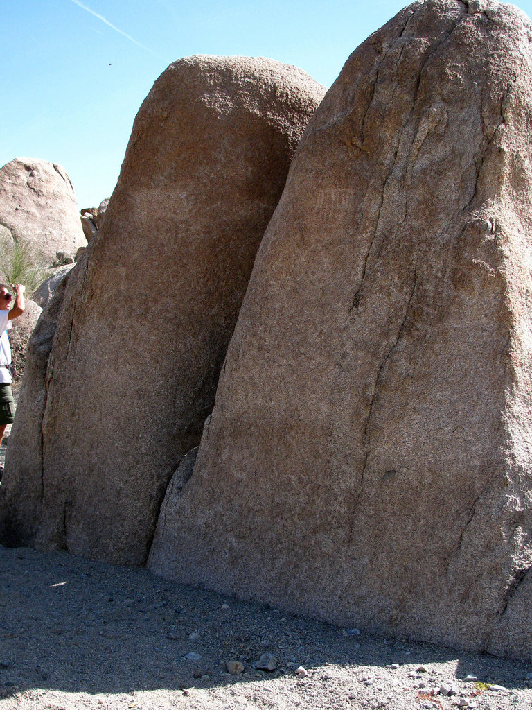 Petroglyphs (092633)