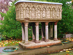 val prinsep's grave, brompton cemetery, london,the pre-raphaelite artist val prinsep's tomb of 1904