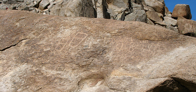 Petroglyphs (095601)