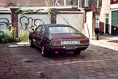 Old Ford Granada in suitable surroundings