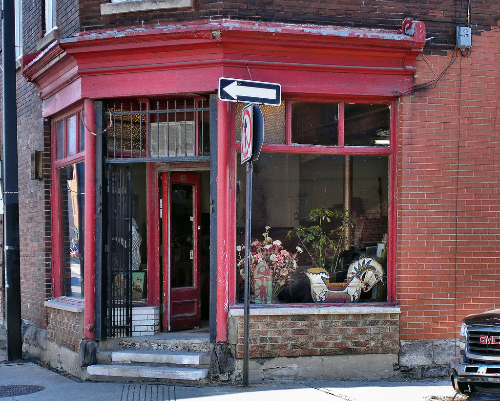 Artisanat Jean-Paul – Notre-Dame Street, Saint-Henri, Montréal, Québec