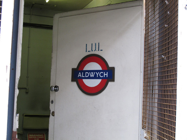 LUL Aldwych