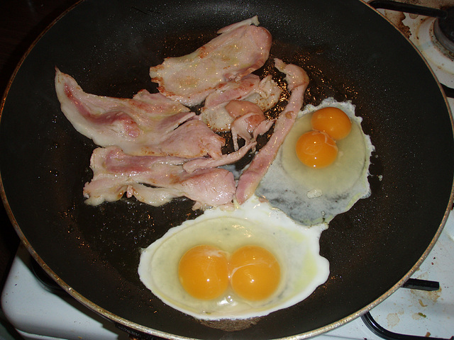 2 double yolkers