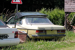 On the road in Germany: Mercedes-Benz 230 CE