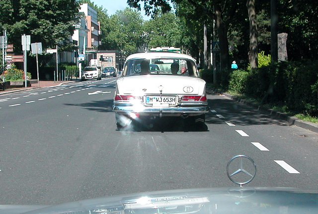 On the road in Germany: Mercedes-Benz 220 SE