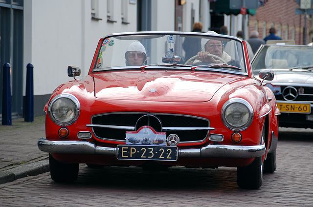 Autumn Mercedes meeting – the SLs: 1961 Mercedes-Benz 190 SL