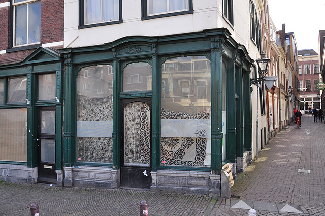 Aalmarkt (Eel Market), corner of the Vrouwensteeg (Alley of Our Lady)