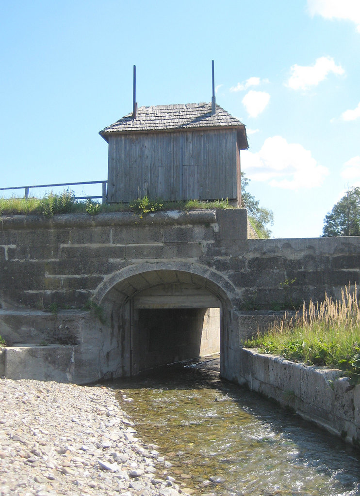 Klausen-Leopoldsdorf, Hauptklause