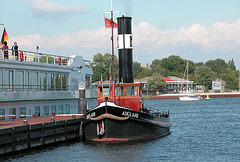 A trip with the steam tug Adelaar: Laying in the harbour of Amsterdam after the trip