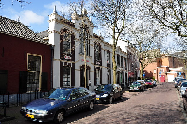 Pieterskerkgracht (St. Peter's Church Canal)