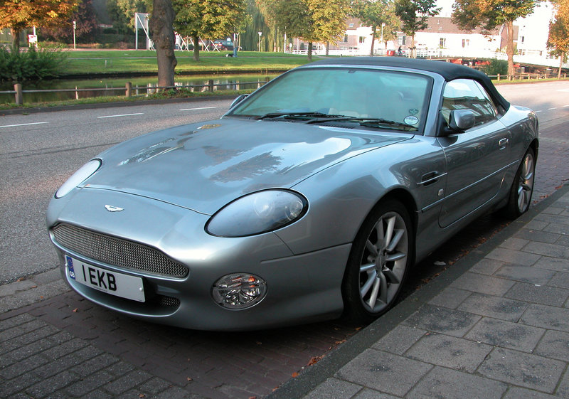 Car spotting: Aston Martin DB7 Vantage