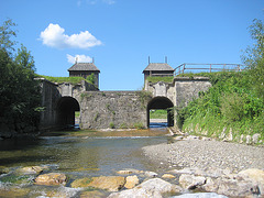 Klausen-Leopoldsdorf, Hauptklause