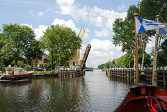 A trip with the steam tug Adelaar: The bridge at Nigtevecht