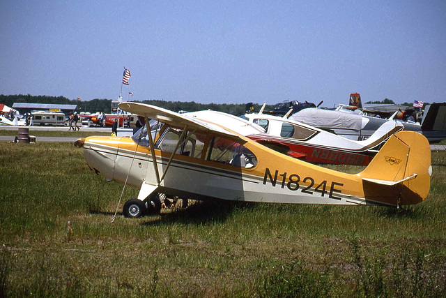 Aeronca Champion N1824E