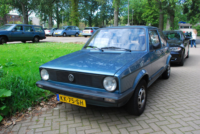 Some car spots: 1983 Volkswagen Golf C