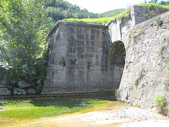 Klausen-Leopoldsdorf, Hauptklause