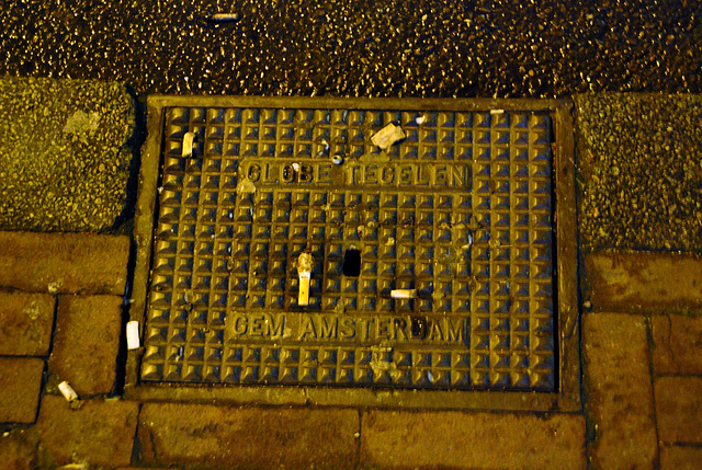 Drain cover made by Globe of Tegelen, customised for the city of Amsterdam