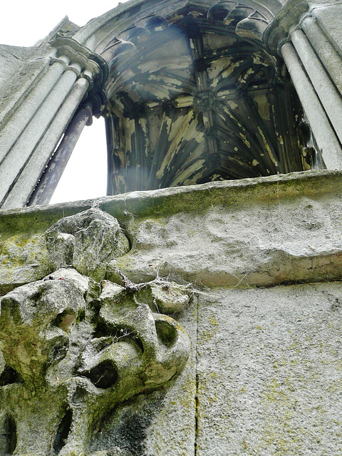 tower hamlets cemetery, london