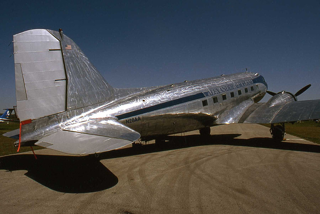 Douglas DC-3A N28AA (Alexander Aeroplane)