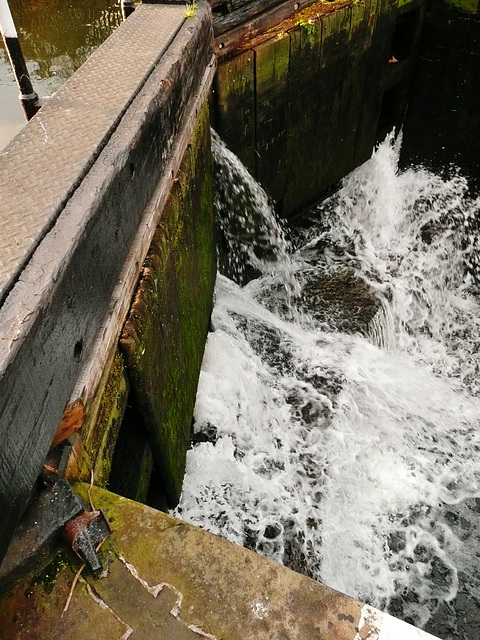 hertford union canal, bow, london