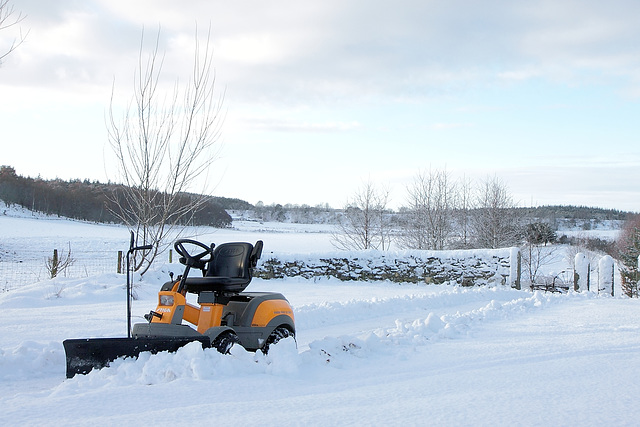 Morning snow-clearing duties! Morning snow-clearing duties!