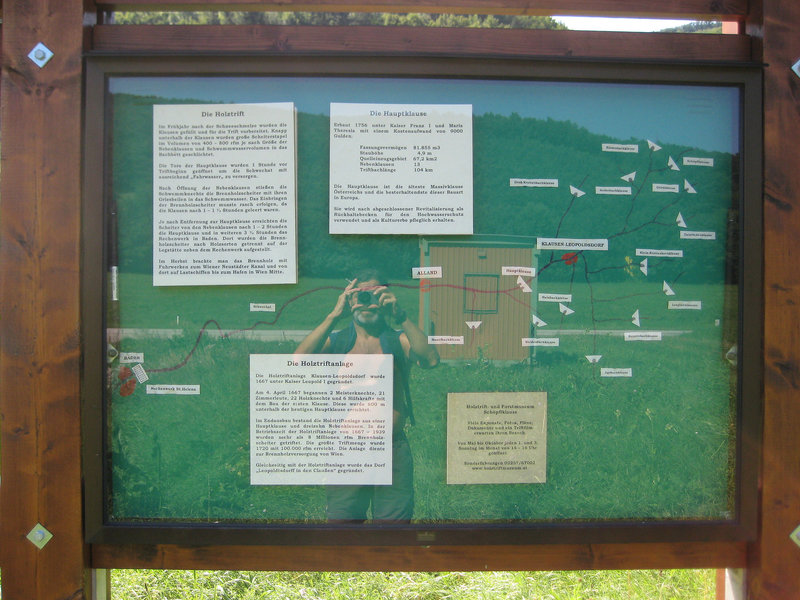 Klausen-Leopoldsdorf, die Hauptklause an der Straße nach Alland