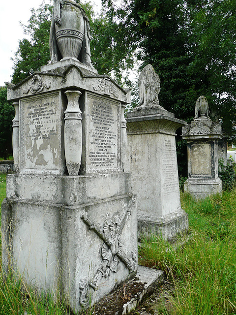 tower hamlets cemetery, london