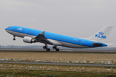 PH-AOI A330-203 KLM