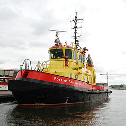 A trip with steam tug Adelaar: Port of Amsterdam 7
