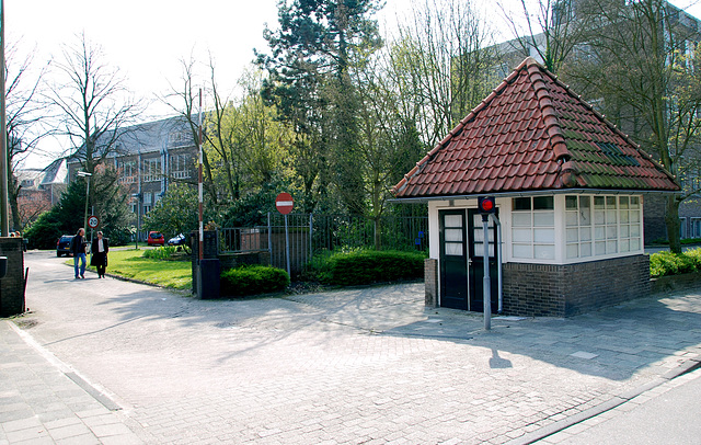 A look around at the new office: entrance of the grounds