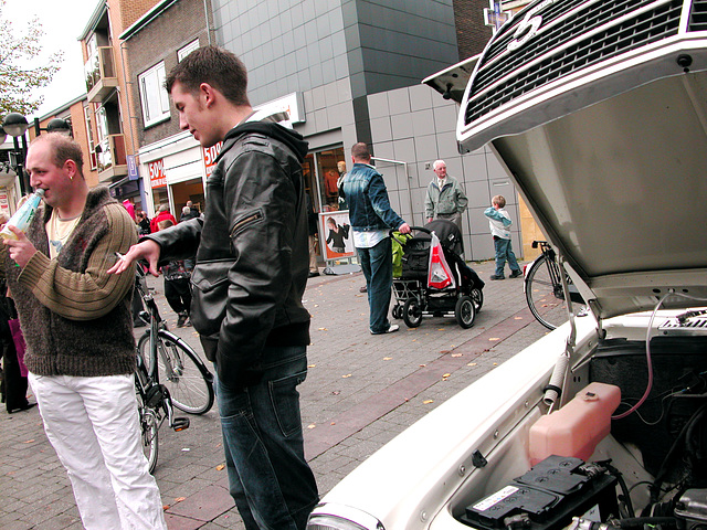 Oldtimer day in Emmen: Mercedes /8